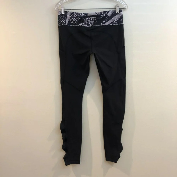 RARE Lululemon Speed Tight *Cozy Athleisure Athletic Geometric Ruffle Leggings 8 - Picture 5 of 9